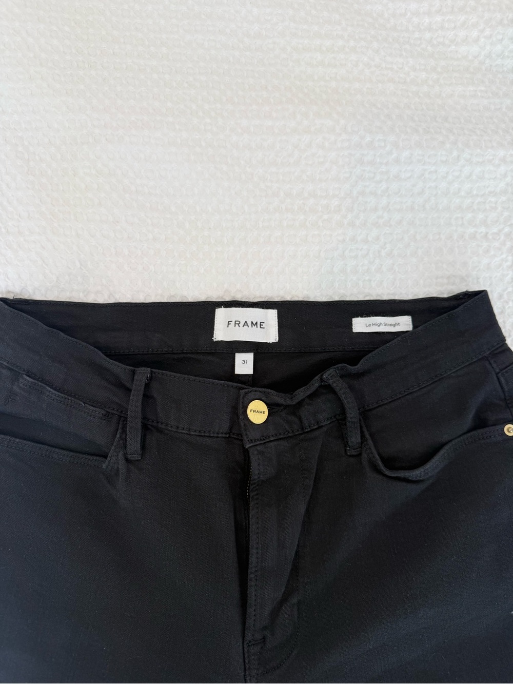 NEW FRAME Le High Black Women's Jeans - Sleek Straight Leg - Picture 3 of 3
